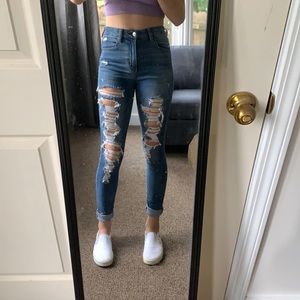 Curvy Super High-Rise Ripped Jegging